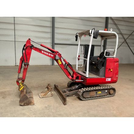 Volvo EC18 D minikotró 1/10-Kattints ide!