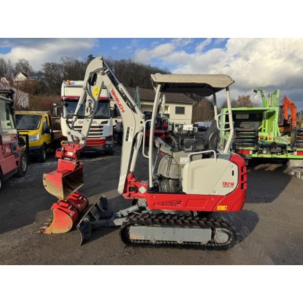 ELADVA! Takeuchi TB216E minikotró (+Powertilt!) 1/11