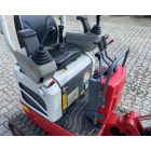 Takeuchi TB210 R minikotró 1/31