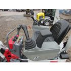Takeuchi TB210 R minikotró 1/37
