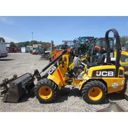 JCB 403 gumikerekes rakodó 10/1-Kattints ide!
