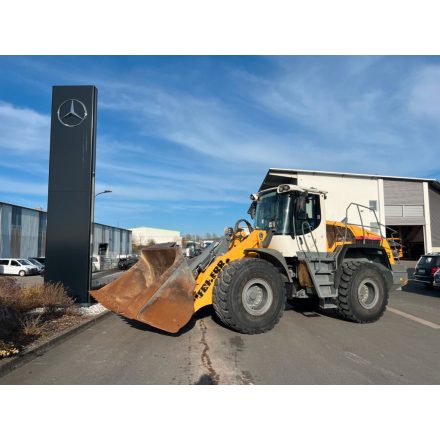 Liebherr L556 gumikerekes rakodó 10/10