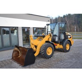 ELADVA! Caterpillar 906 gumikerekes rakodó 10/12