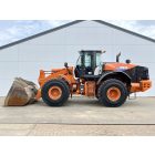Hitachi ZW310-6 gumikerekes rakodó 10/13