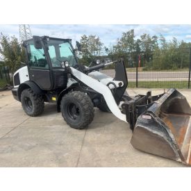 Case 21F gumikerekes rakodó 10/14