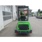 Avant 528 gumikerekes rakodó 10/18-Kattints ide!