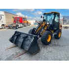 JCB 407 gumikerekes rakodó 10/25