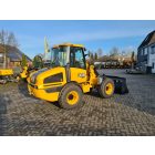 JCB 407 gumikerekes rakodó 10/27