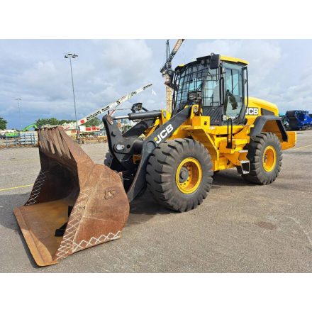 FOGLALVA! Kubota R065 gumikerekes rakodó 10/30