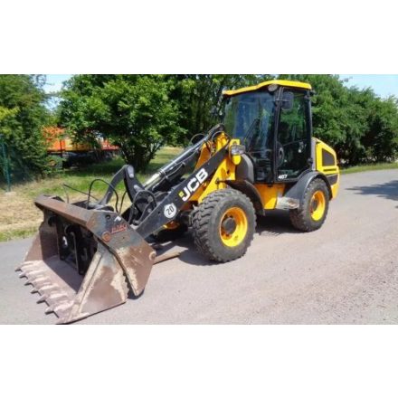 JCB 407 gumikerekes rakodó 10/37
