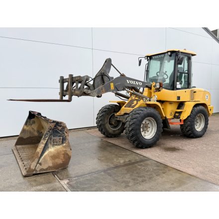 Volvo L35G gumikerekes rakodó 10/4-Kattints ide!