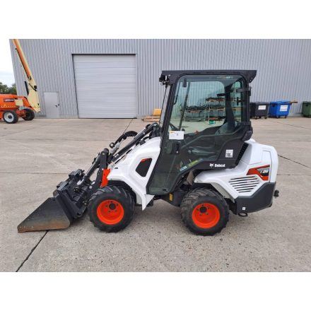 ELADVA! Bobcat L28 gumikerekes rakodó 10/4
