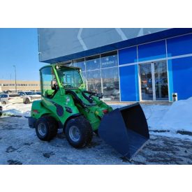 Avant 530 gumikerekes rakodó 10/44