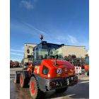 Kubota R070 gumikerekes rakodó 10/46
