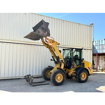 Caterpillar 908M gumikerekes rakodó 10/47