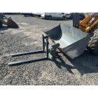 Liebherr L506 Compact gumikerekes rakodó 10/48