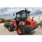 Kubota R082 gumikerekes rakodó 10/49