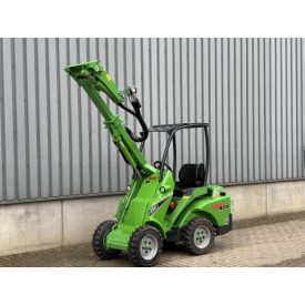 Avant 423 gumikerekes rakodó 10/50