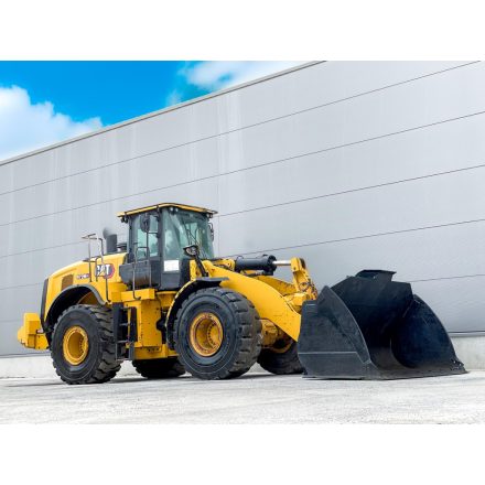 Caterpillar 972M gumikerekes rakodó 10/50