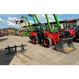 Kubota R070 gumikerekes rakodó 10/51