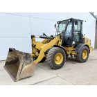 Caterpillar 908M gumikerekes rakodó 10/57-Kattints ide!