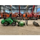 Avant 523 gumikerekes rakodó 10/8