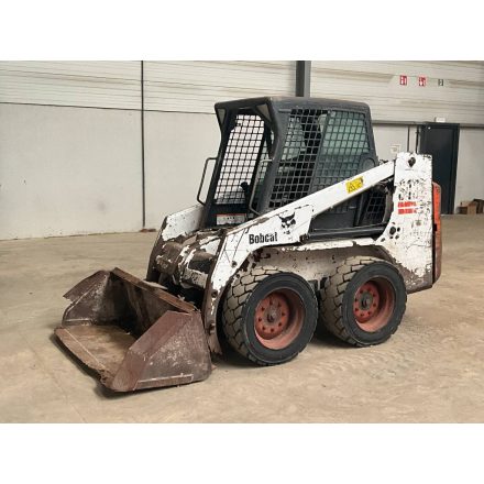 Bobcat S130 csúszókormányzású gép 15/28