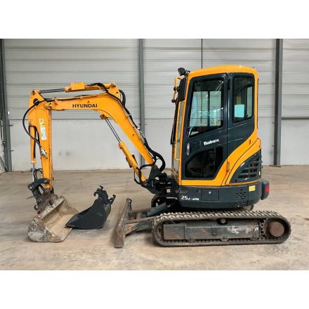 ELADVA! Hyundai R25 Z kotrógép 2/1