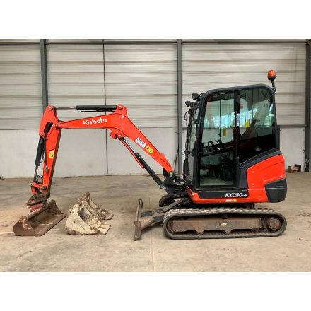 Kubota KX030-4 kotrógép 2/10
