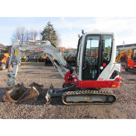 ELADVA! Takeuchi TB225 kotrógép 2/22