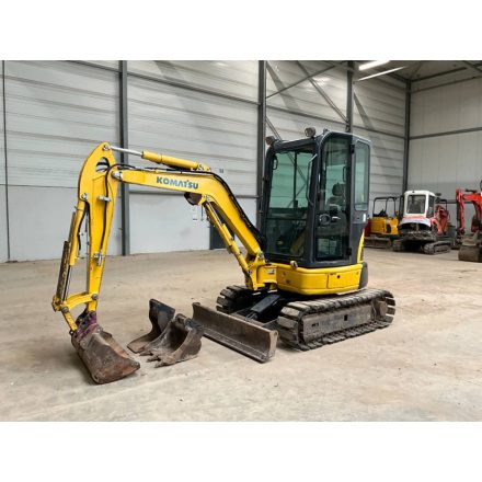 Komatsu PC26 MR-3 kotrógép 2/22