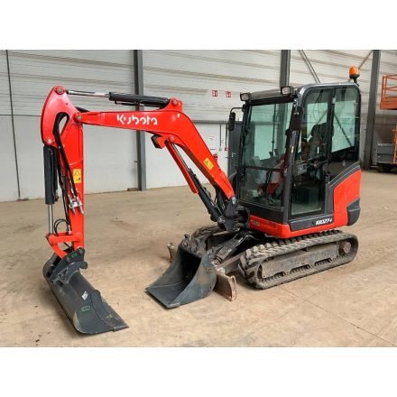 ELADVA! Kubota KX027-4 kotrógép 2/24
