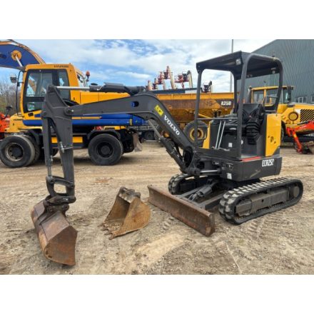 ELADVA! Volvo ECR25 D kotrógép 2/43