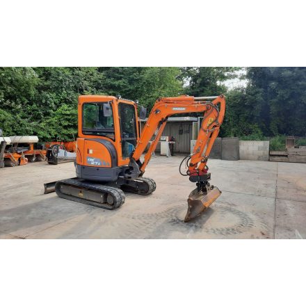 ELADVA! Doosan DX27 Z kotrógép 2/44