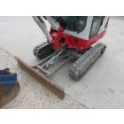 Takeuchi TB225 V3 kotrógép (Powertilt!) 2/48