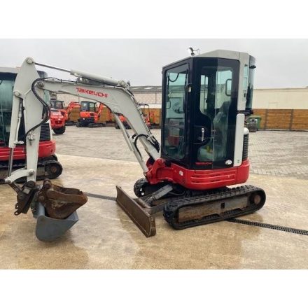 ELADVA! Takeuchi TB23 R kotrógép 2/57