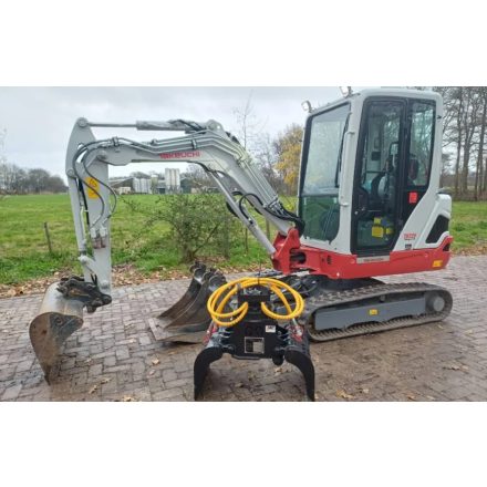 Takeuchi tB225 kotrógép 2/64