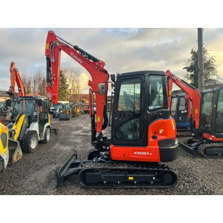 ELADVA! Kubota KX037-4 kotrógép 3/46