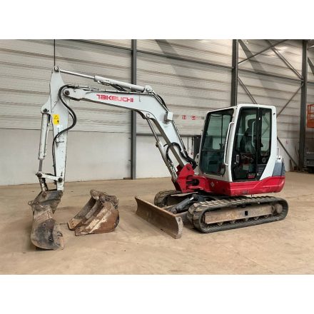 ELADVA! Takeuchi TB250 kotrógép 3/52