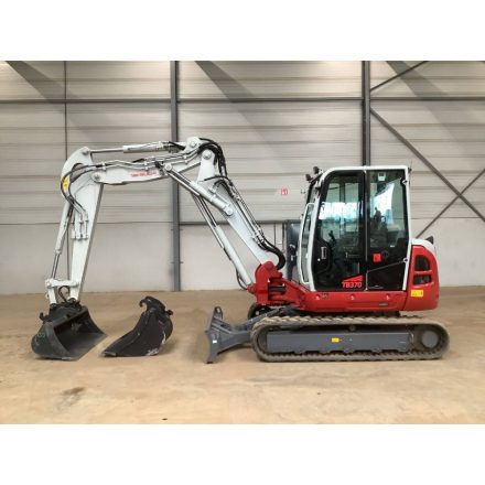 Takeuchi TB370 kotrógép 3/78