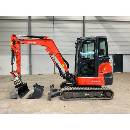 Kubota KX037-4 kotrógép 3/8