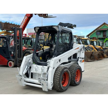 FOGLALVA! Bobcat S450 csúszókormányzású gép 4/1