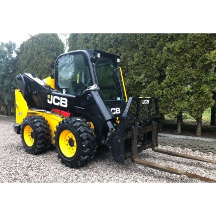 JCB 330 csúszókormányzású gép 4/11