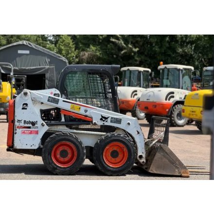 Bobcat S450 csúszókormányzású gép 4/16