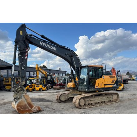 Hyundai HX220 AL láncos kotró (+Powertilt!) 6/9