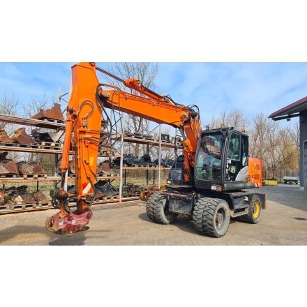 JCB HD 110W Hydradig gumikerekes kotró 8/15