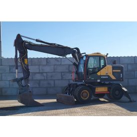 Volvo EW160 E gumikerekes kotró 8/21