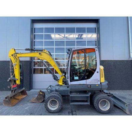 Wacker Neuson EW65 gumikerekes kotró 8/31