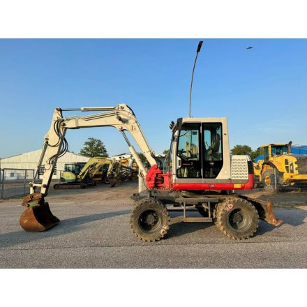Takeuchi TB175W gumikerekes kotró 8/34