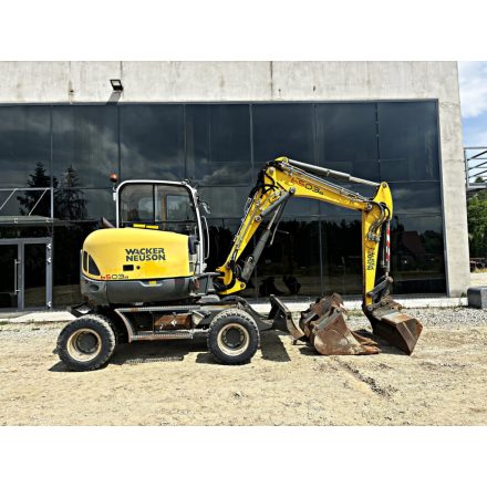Wacker Neuson 6503-2 gumikerekes kotró 8/36-Kattints ide!